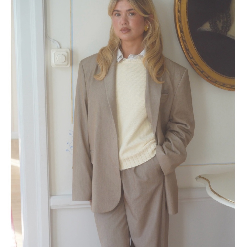 DJERf AVENUE WORN ONCE Forever Blazer in oat